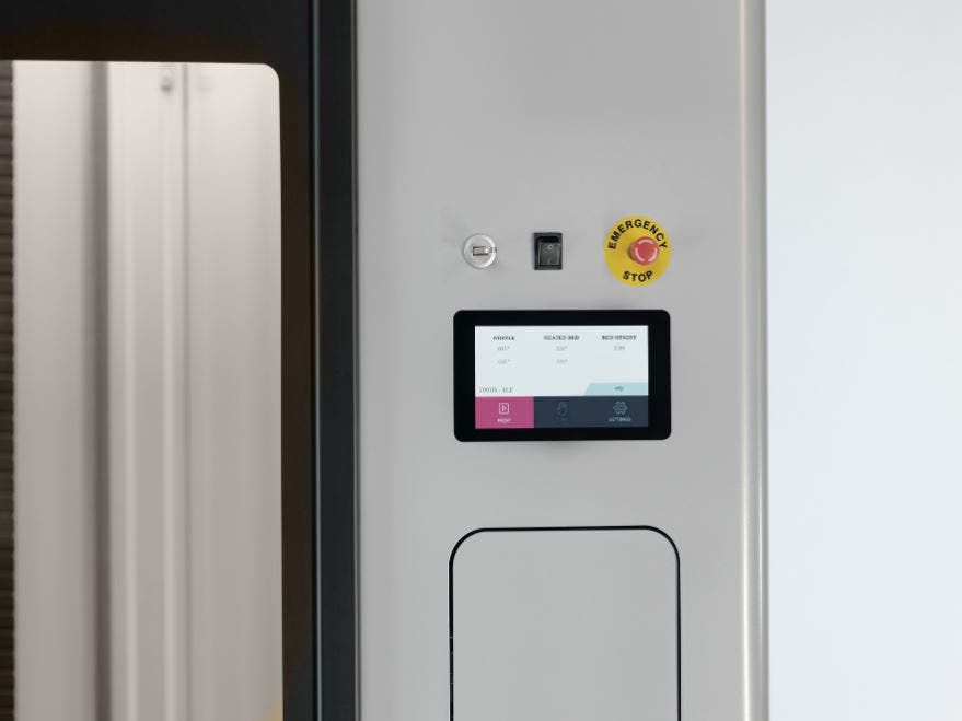 the touchscreen interface of a builder extreme 2000 pro printer