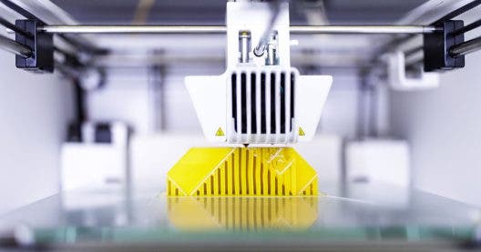 3D printing of a yellow object