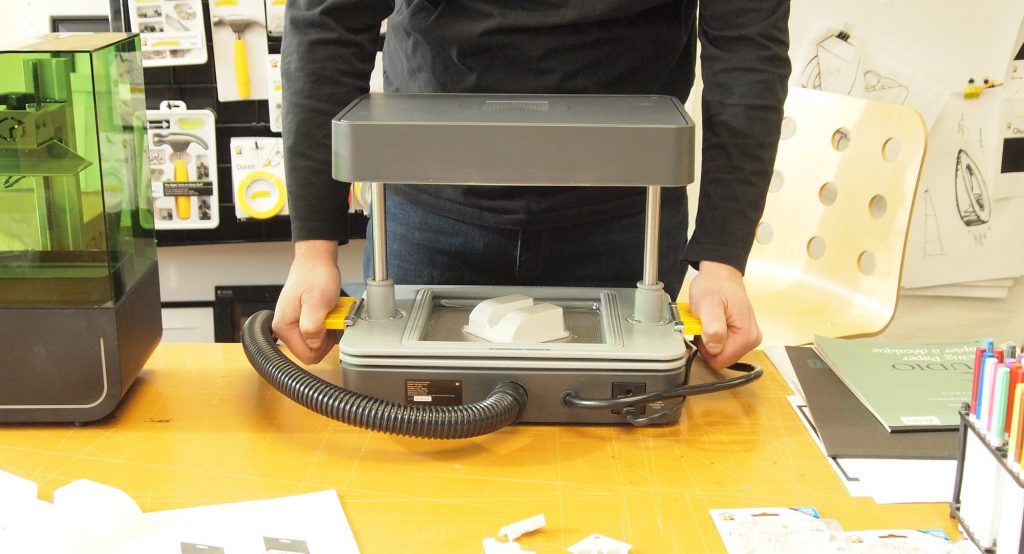 mayku formbox machine in operation