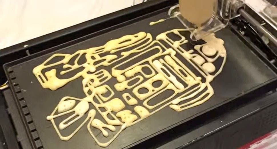 the pancakebot 3d printer creating an r2-d2