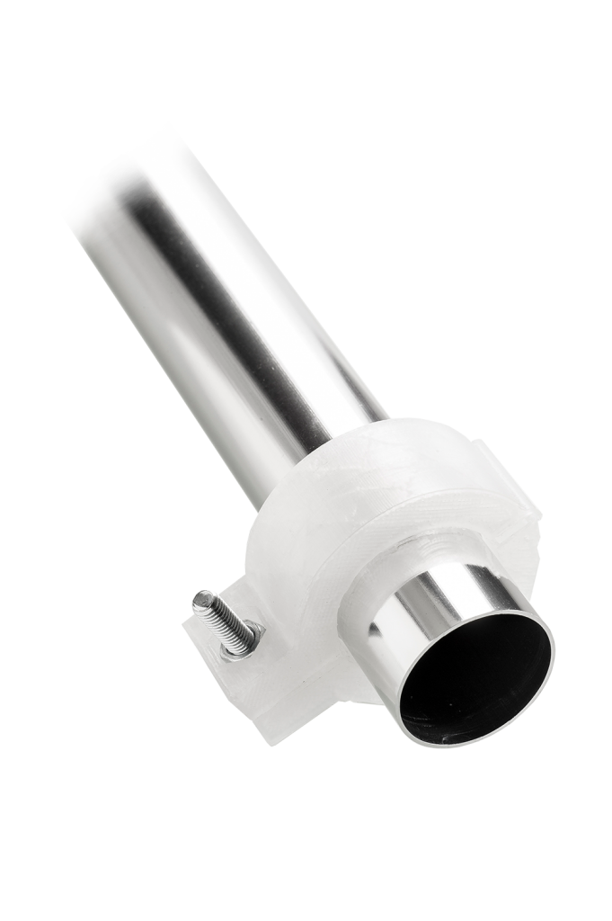 a pipe with the 3d printed pipe holder, printed with the ultimaker PP