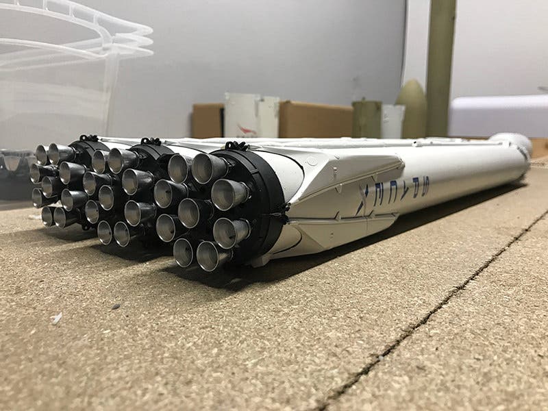 three SpaceX falcon heavy 3d printed models