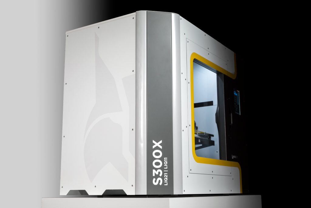The Lynxter S300x 3D printer.